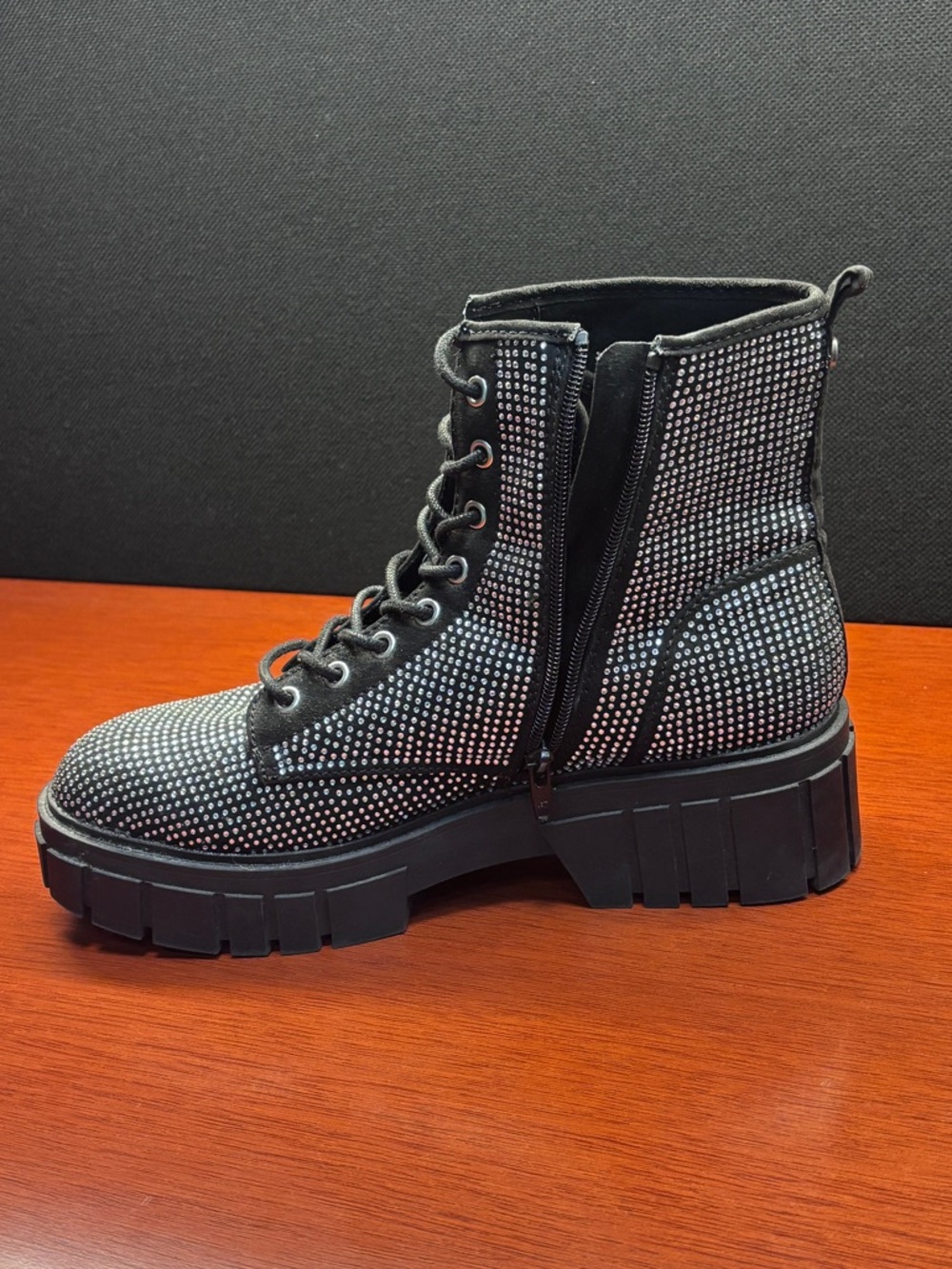 Women's Madden NYC Sz 11 Rhinestone Lace-Up Combat Boots in Black Stone, GUC - Picture 9 of 13